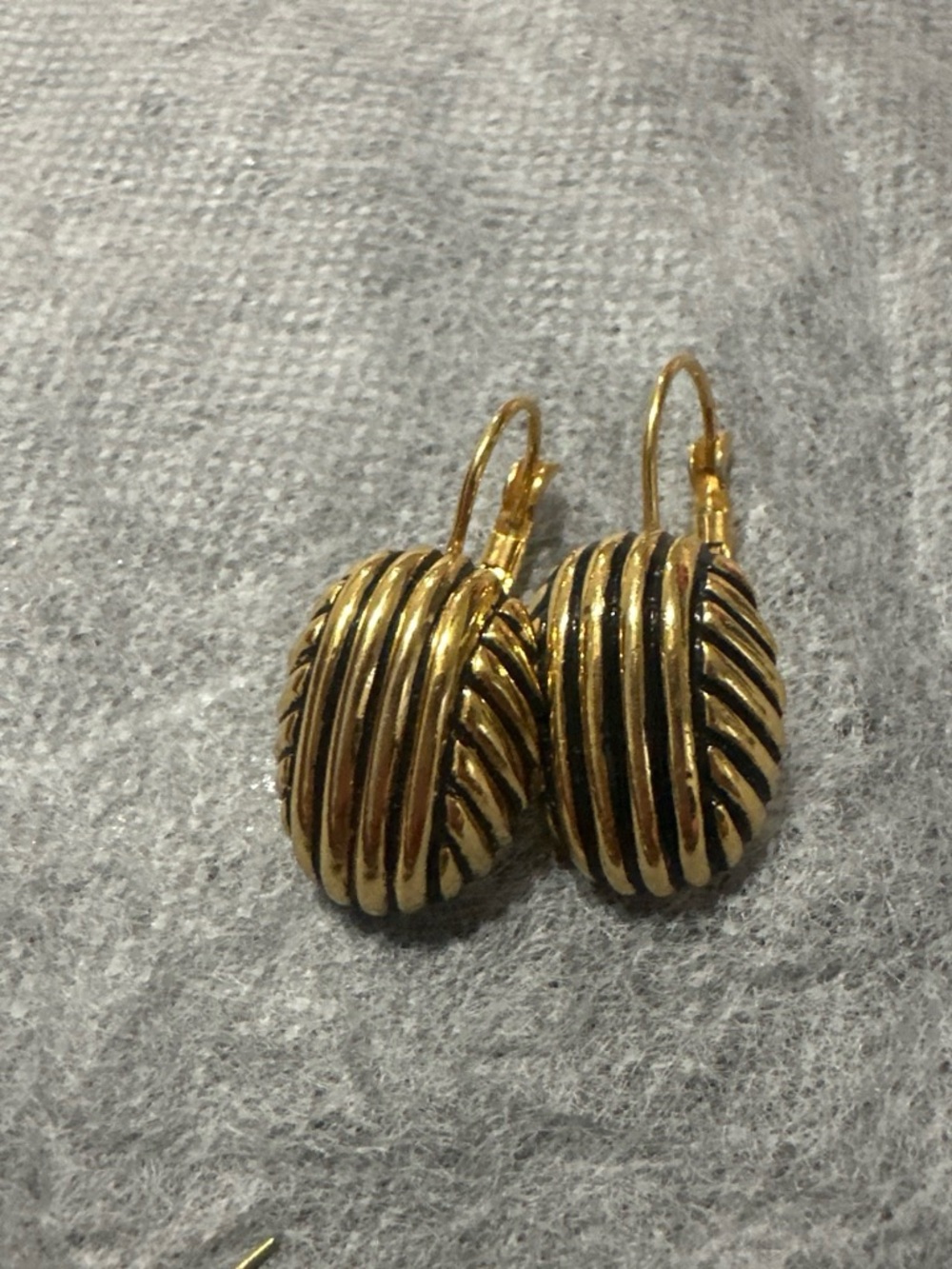 Classic Gold Tone  Ribbed Drop Earrings - Women Jewelry